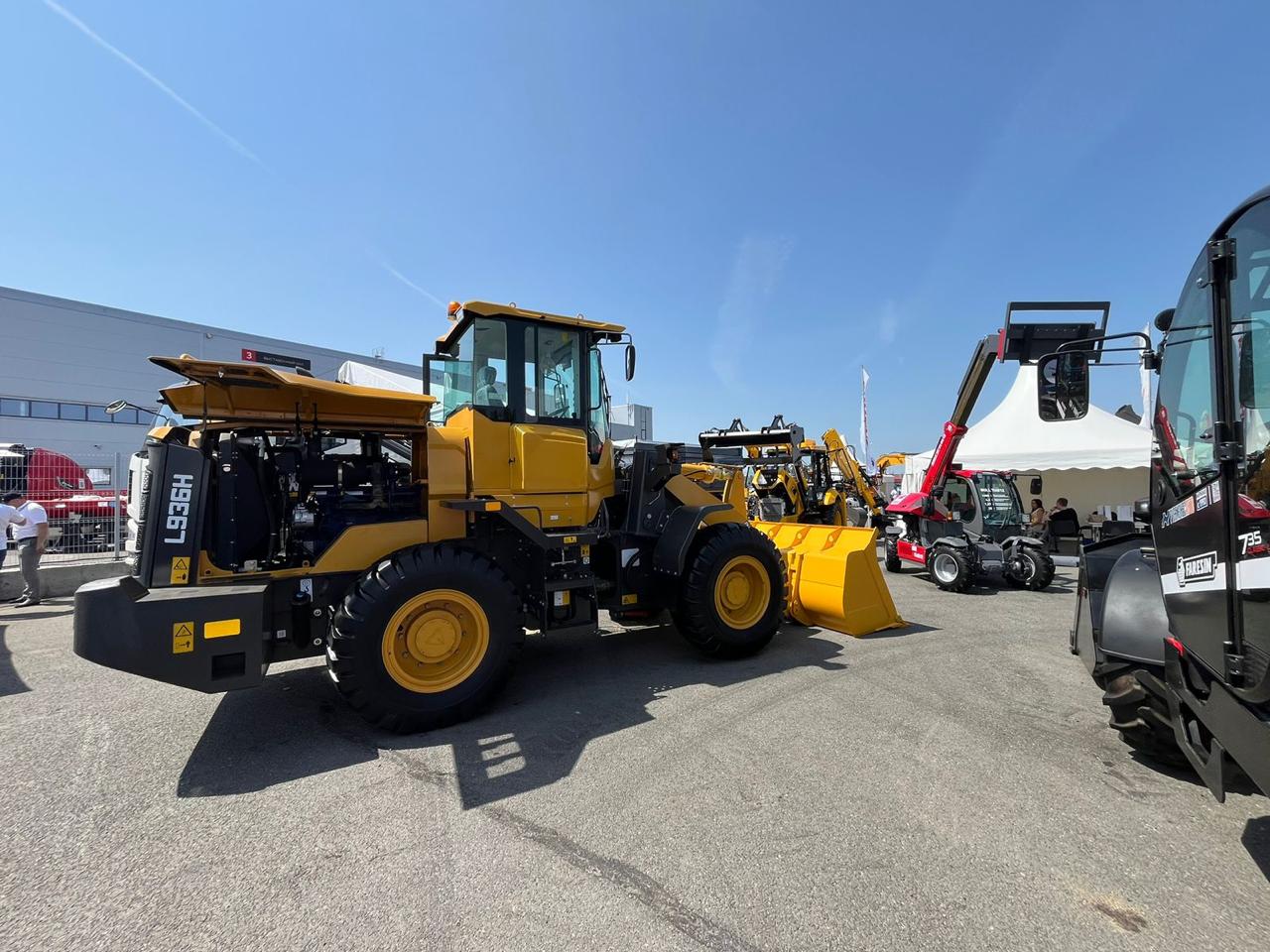 Изображение к статье ««Русбизнесавто» посетил берег Волги»