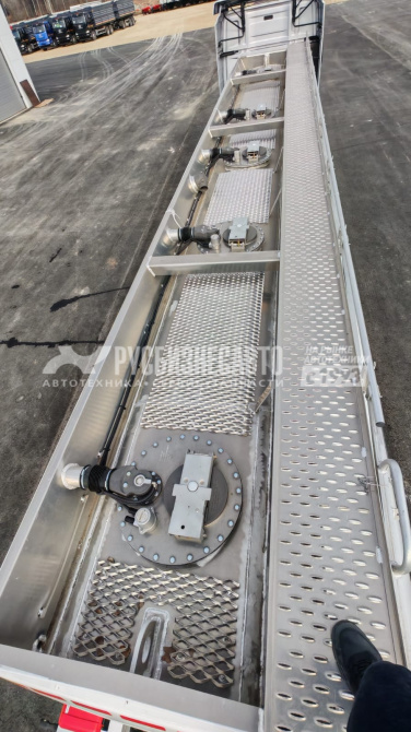 Купить ППЦ-32 Фокс 966611 (светлые НП, 32м3, материал алюминий, 5 отс., нижн. налив, сист рек., 3 оси имп) в компании Русбизнесавто - изображение 15