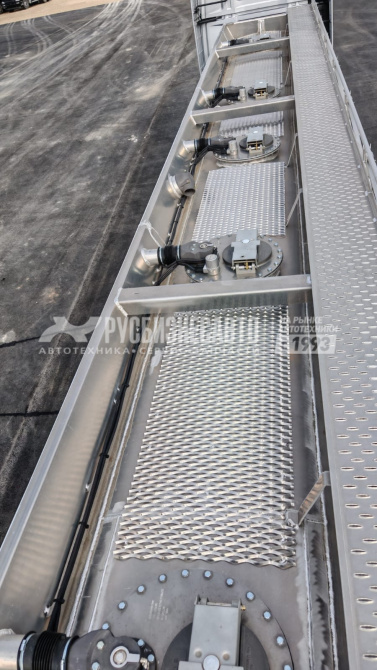 Купить ППЦ-32 Фокс 966611 (светлые НП, 32м3, материал алюминий, 5 отс., нижн. налив, сист рек., 3 оси имп) в компании Русбизнесавто - изображение 17