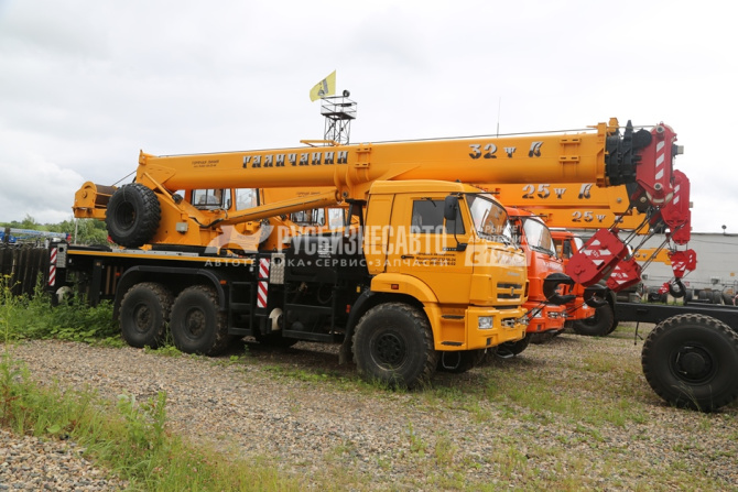 Купить КС 55729-5В-3 автокран 32 т. (КАМАЗ-43118) ОВОИД в компании Русбизнесавто - изображение 1